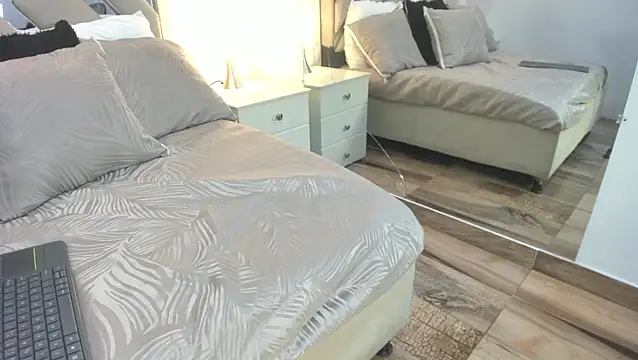 raquell moore online show from February 16, 2026, 12:23 pm