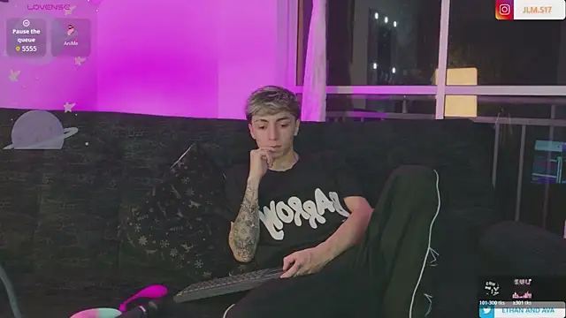 ethan and ava online show from May 15, 2026, 2:29 am