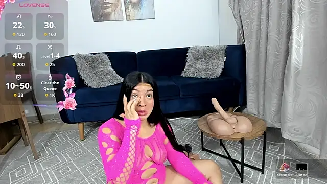 NicolettaLima online show from October 15, 2025, 11:05 pm