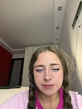 GeraBoobsi online show from August 7, 2026, 8:22 pm