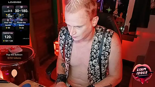 Snapshot of LiamIdols chatting on November 4, 2025, 8:08 pm LiamIdols online show from November 4, 2025, 8:08 pm