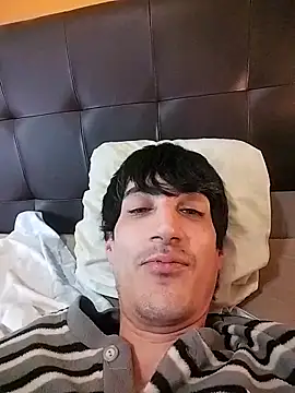 Snapshot of moutt99 chatting on January 19, 2025, 11:34 am moutt99 online show from January 19, 2025, 11:34 am