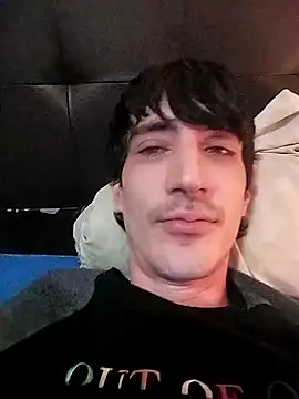 Snapshot of moutt99 chatting on January 22, 2025, 5:16 am moutt99 online show from January 22, 2025, 5:16 am