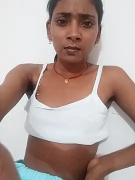 Snapshot of Divya-2007 chatting on September 22, 2025, 12:56 am Divya-2007 online show from September 22, 2025, 12:56 am