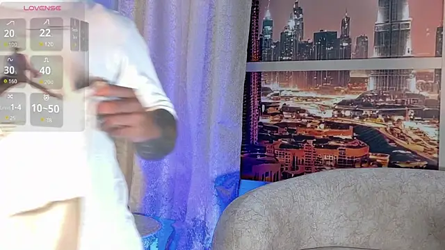 Snapshot of Brad_Summer chatting on June 8, 2026, 5:35 pm Brad Summer online show from June 8, 2026, 5:35 pm