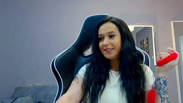 Snapshot of Eva_Lovvia_ chatting on March 11, 2025, 9:37 pm Eva Lovvia  online show from March 11, 2025, 9:37 pm