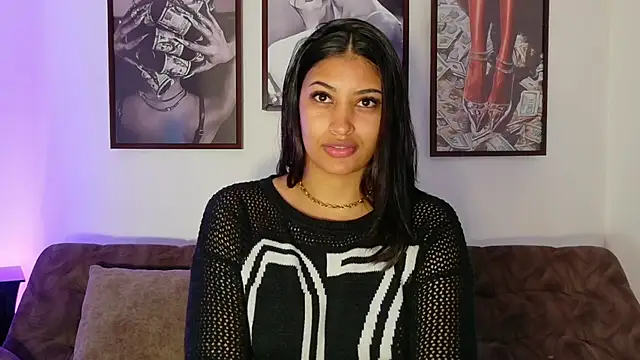 loretahorny online show from November 1, 2025, 1:24 pm