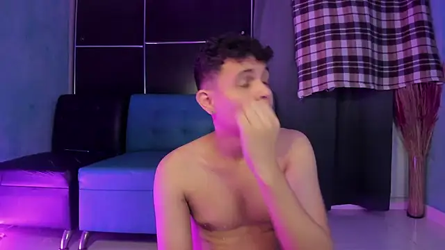 Snapshot of CoupleTwink12 chatting on January 27, 2025, 3:26 am CoupleTwink12 online show from January 27, 2025, 3:26 am