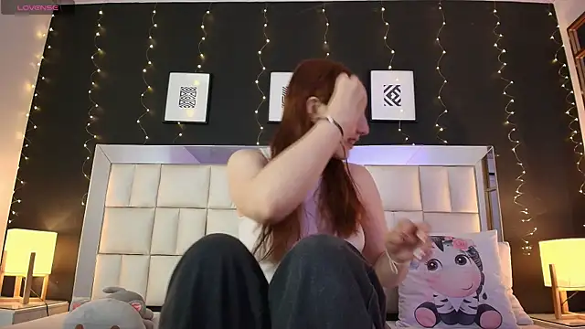 Snapshot of anastasia_windel chatting on October 14, 2025, 7:25 pm anastasia windel online show from October 14, 2025, 7:25 pm