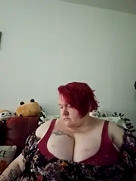 CorgiGodez98 online show from December 2, 2025, 6:25 pm