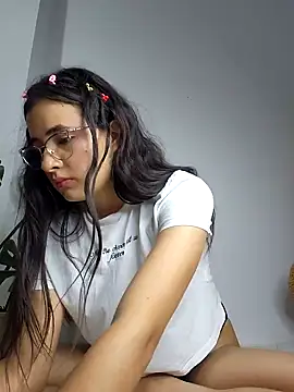 Snapshot of baaby-miiaa chatting on February 1, 2025, 5:07 am baaby-miiaa online show from February 1, 2025, 5:07 am