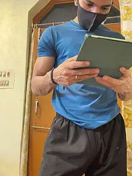 hot hunk boy online show from March 1, 2025, 6:54 pm