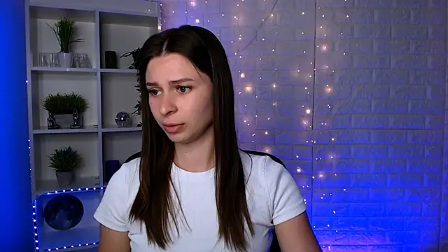 Snapshot of flora_ri chatting on September 17, 2025, 9:33 am flora ri online show from September 17, 2025, 9:33 am