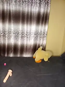 Vprettieeer online show from November 12, 2025, 10:09 pm