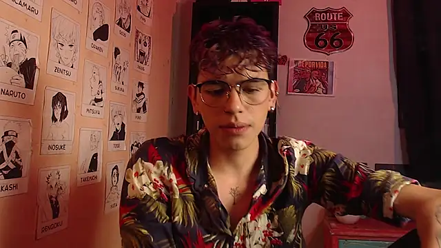 Snapshot of Mickey_Magic chatting on January 20, 2025, 4:10 am Mickey Magic online show from January 20, 2025, 4:10 am