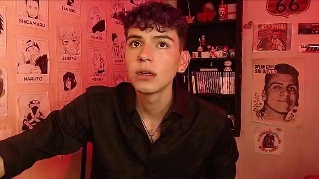 Snapshot of Mickey_Magic chatting on February 3, 2025, 4:31 pm Mickey Magic online show from February 3, 2025, 4:31 pm