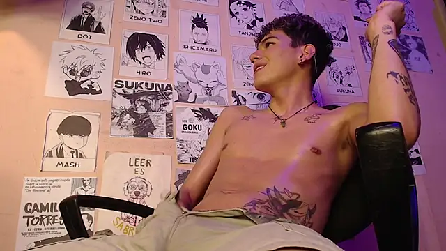 Snapshot of Mickey_Magic chatting on March 2, 2025, 8:05 am Mickey Magic online show from March 2, 2025, 8:05 am