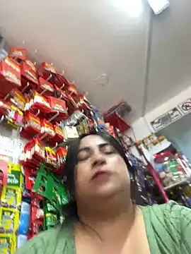 Snapshot of Miia_Jazmin chatting on February 20, 2025, 2:02 pm Miia Jazmin online show from February 20, 2025, 2:02 pm