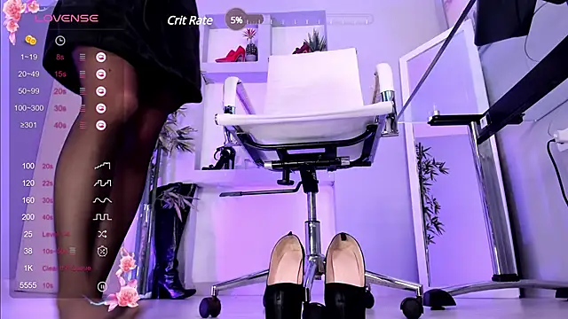 hannah howeell   online show from January 20, 2025, 3:28 pm