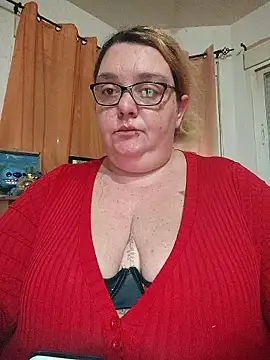 diosacurvy1984 online show from January 12, 2026, 8:41 am