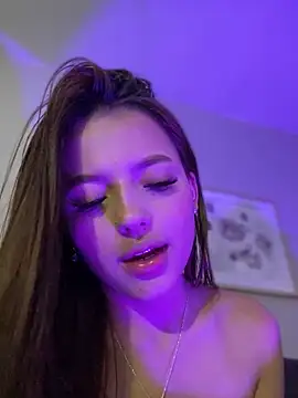 Snapshot of Sofia18_pinkk chatting on March 2, 2025, 12:11 pm Sofia18 pinkk online show from March 2, 2025, 12:11 pm
