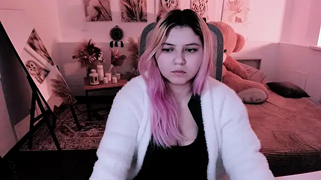 DiaAngell online show from March 12, 2026, 7:31 pm