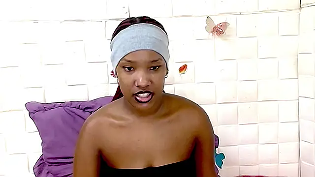 EroticSexyPrada online show from March 29, 2026, 5:24 pm