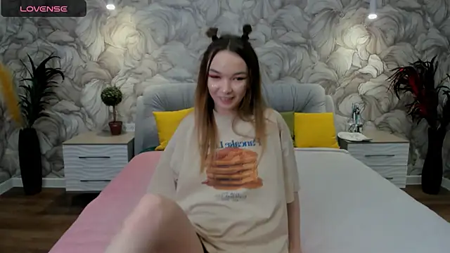 SusannJohnson online show from March 14, 2025, 3:15 am