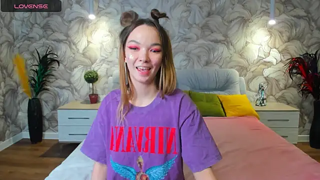 SusannJohnson online show from March 16, 2025, 12:44 pm