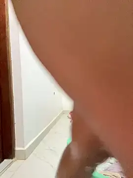 Snapshot of madell chatting on February 11, 2025, 6:22 pm madell online show from February 11, 2025, 6:22 pm