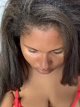 Snapshot of madell chatting on February 28, 2025, 6:10 am madell online show from February 28, 2025, 6:10 am