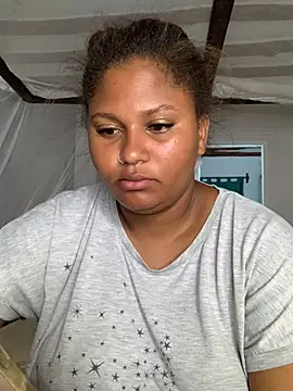 Snapshot of madell chatting on March 6, 2025, 3:13 am madell online show from March 6, 2025, 3:13 am