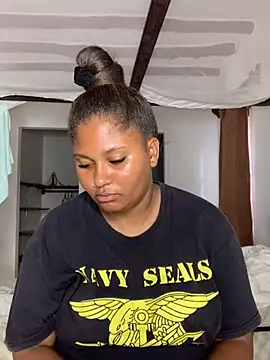 Snapshot of madell chatting on March 7, 2025, 8:13 am madell online show from March 7, 2025, 8:13 am