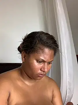 Snapshot of madell chatting on February 25, 2026, 6:12 am madell online show from February 25, 2026, 6:12 am