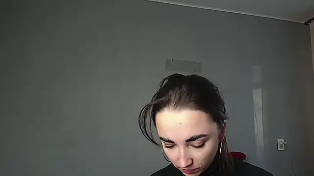 Eva Gloryy online show from March 9, 2026, 3:05 pm