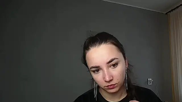 Eva Gloryy online show from March 19, 2026, 8:18 am