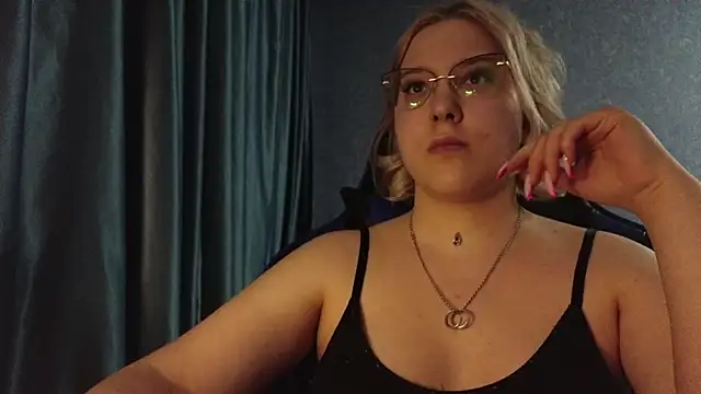 HotBrandyX online show from April 15, 2026, 1:29 pm