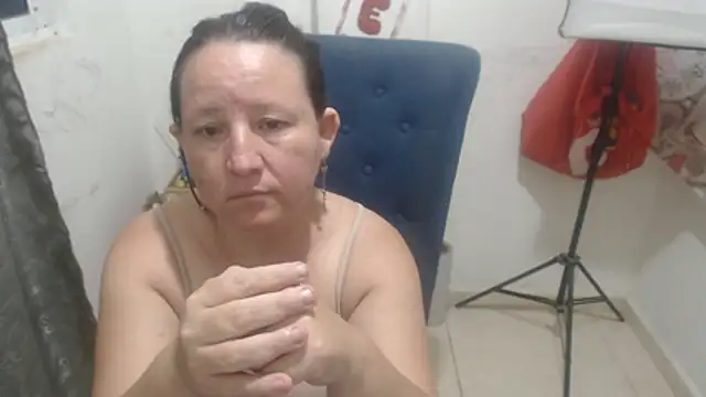 Snapshot of Yohis_Kiut25 chatting on July 10, 2026, 7:01 am Yohis Kiut25 online show from July 10, 2026, 7:01 am
