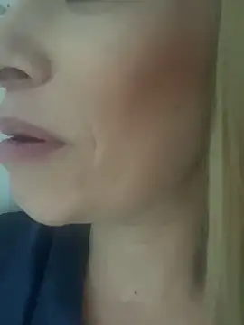 Snapshot of viktoria_davis_ chatting on February 19, 2025, 11:46 pm viktoria davis online show from February 19, 2025, 11:46 pm