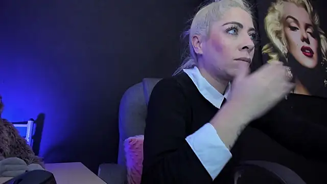 Snapshot of viktoria_davis_ chatting on October 8, 2025, 1:14 am viktoria davis online show from October 8, 2025, 1:14 am