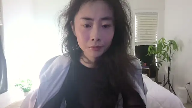 ha888we online show from March 9, 2025, 4:00 pm