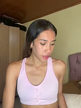 zoe storm online show from April 8, 2026, 11:48 pm