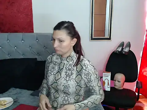 sachaclinford online show from February 12, 2026, 6:14 pm