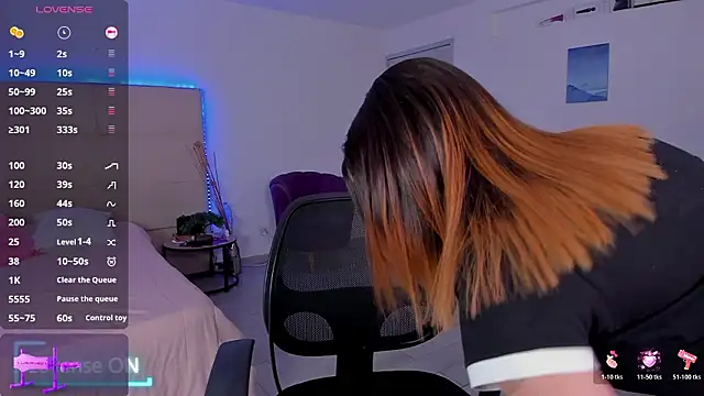 Samantha Rolon online show from February 12, 2026, 1:55 am