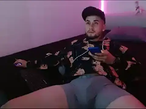 Lliam 2 online show from January 22, 2025, 6:20 am