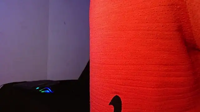 Lliam 2 online show from September 19, 2025, 5:53 am