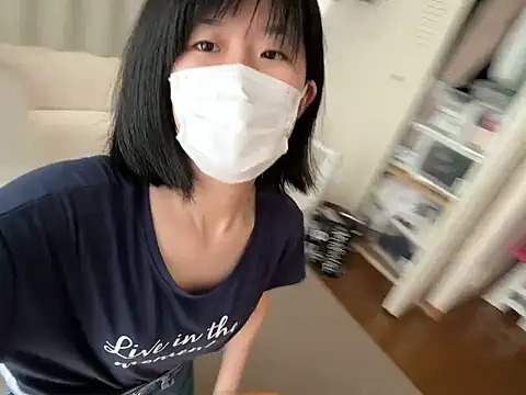 Snapshot of riri_riri_jp chatting on July 8, 2026, 1:32 am riri riri jp online show from July 8, 2026, 1:32 am