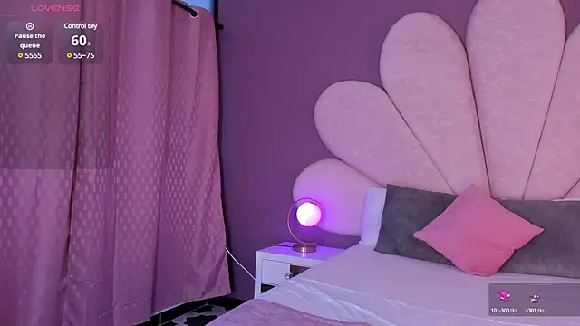 ValeriaOrtega online show from January 31, 2025, 11:35 am