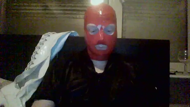 Snapshot of latexkink_sub chatting on January 17, 2025, 3:53 pm latexkink sub online show from January 17, 2025, 3:53 pm