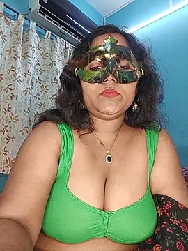 hevensex143 online show from May 22, 2026, 8:25 pm